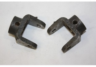 PAIRE DE FOURCHETTES OU BRAS DE CARDAN ERSA 3576...AUTOS DIVERS ANCIENNES / COLLECTIONS