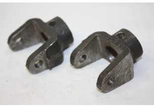 PAIRE DE FOURCHETTES OU BRAS DE CARDAN ERSA 3576...AUTOS DIVERS ANCIENNES / COLLECTIONS