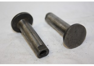 LOT DE 2 POUSSOIRS ACIER D/12mm...PEUGEOT 301