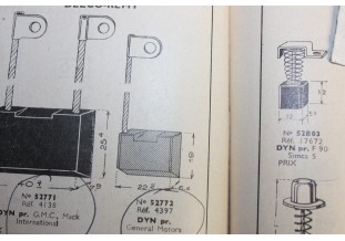 CHARBONS 4397 POUR DYNAMOS DELCO-REMY...AMERICAINES GENERAL MOTORS voir descriptif