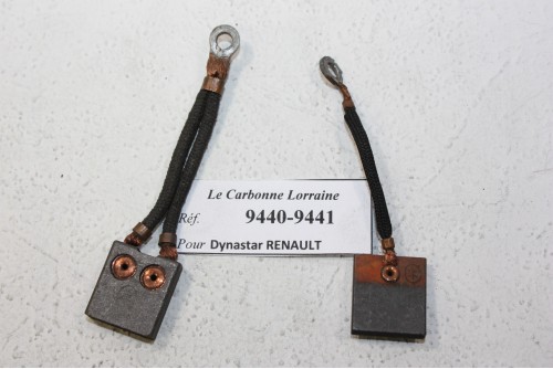 CHARBONS 9440/9441 POUR DYNASTARS RENAULT...RENAULT AVANT GUERRE voir descriptif