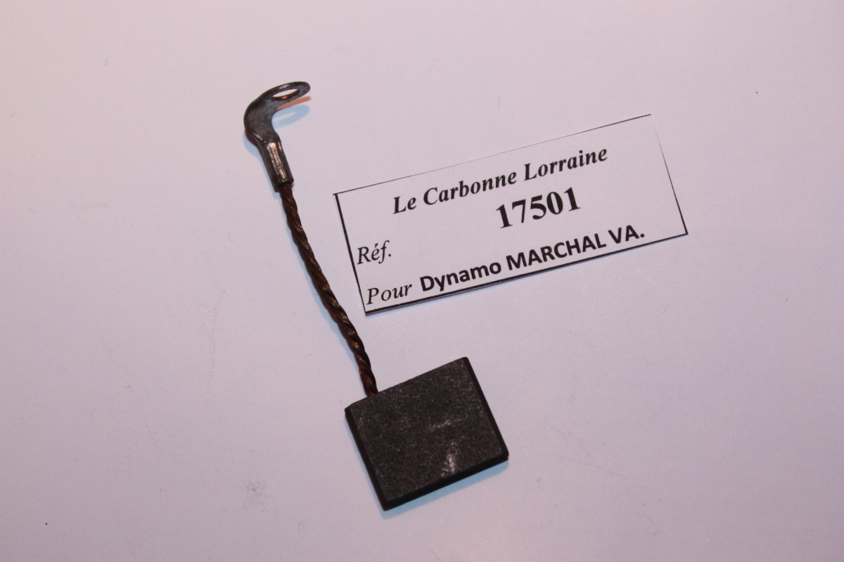 CHARBON 17501 POUR DYNAMOS MARCHAL-VAUCANSON...DELAGE PANHARD DELAHAYE voir descriptif