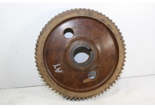PIGNON DE DISTRIBUTION 68 Dents CHAMPION n°152...DONNET 11CV  voir descriptif