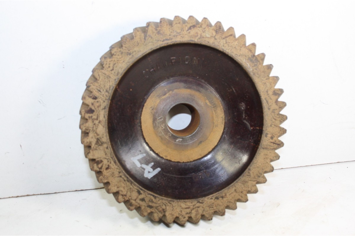 PIGNON DE DISTRIBUTION 46 Dents CHAMPION n°120...SIMA STANDARD 5CV voir descriptif