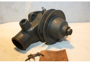 POMPE A EAU AXO n° 155 RE...FORD V8/68 voir descriptif