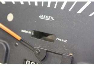 COMPTEUR DE VITESSE ET KM JAEGER 082988/01...CITROEN AMI 6 HY HZ voir descriptif