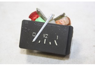 RECEPTEUR D'ESSENCE DE COMPTEUR JAEGER 076930/01...RENAULT R6 L TL voir descriptif