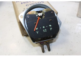 RECEPTEUR D'ESSENCE DE COMPTEUR 12V VEGLIA 23396...CITROEN ID19 ID20 voir descriptif