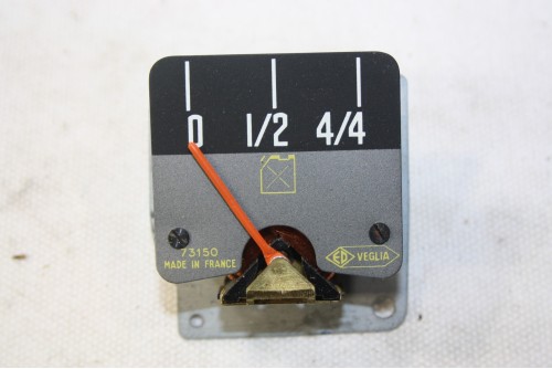 RECEPTEUR D'ESSENCE DE COMPTEUR 24V VEGLIA 73150...CAMIONS AUTOCARS voir descriptif