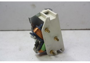 RECEPTEUR DE TEMPERATURE D'EAU de COMPTEUR JAEGER 304252/01...PEUGEOT 304S voir descriptif