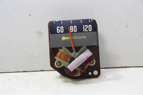 RECEPTEUR DE TEMPERATURE D'EAU 24V JAEGER 85635...BERLIET SAVIEM voir descriptif