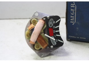 RECEPTEUR DE PRESSION D'AIR DES PNEUS 24V JAEGER 111170...BERLIET SAVIEM voir descriptif