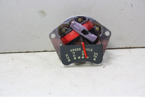 RECEPTEUR DE PRESSION D'HUILE 24V JAEGER 079567...BERLIET SAVIEM voir descriptif