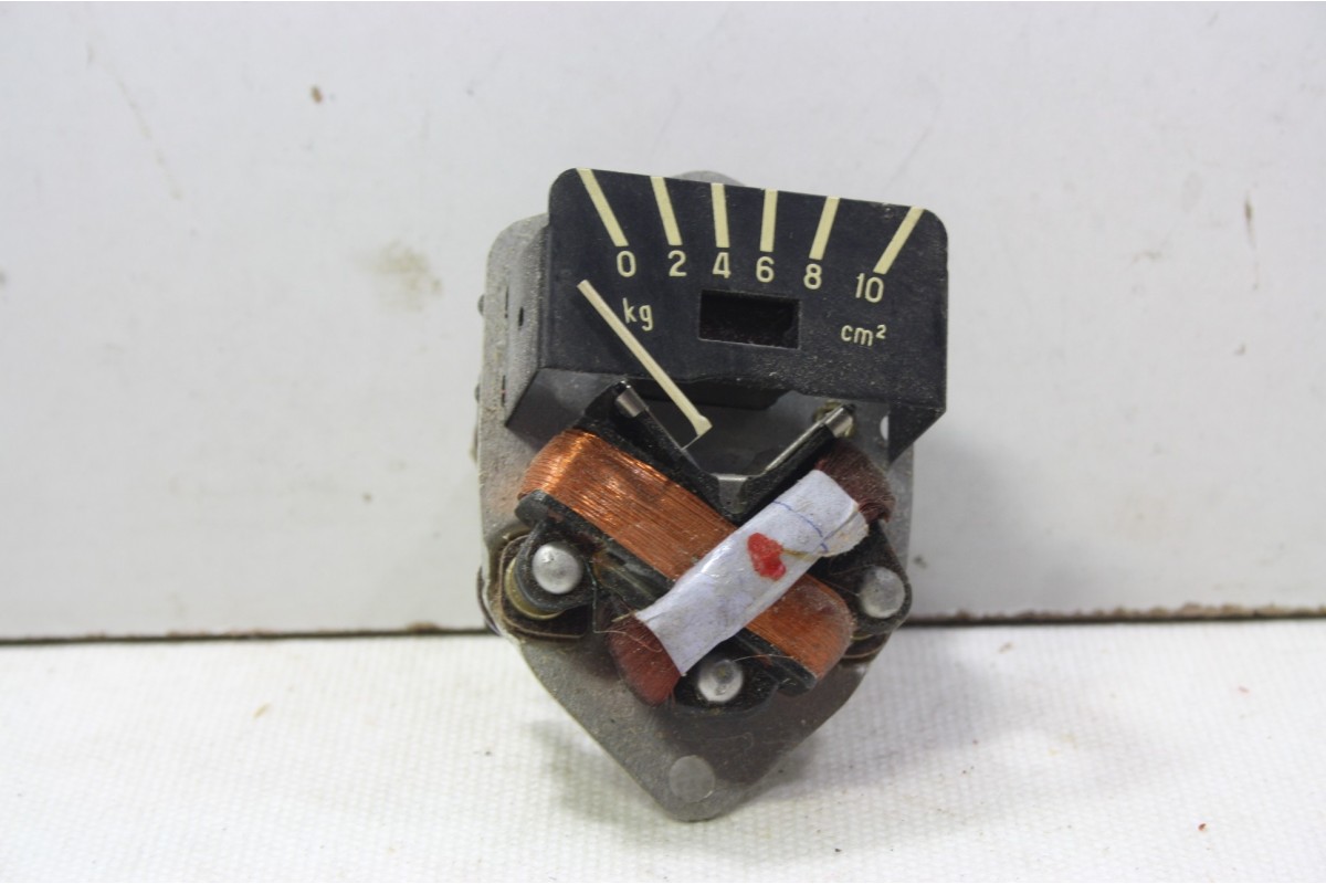 RECEPTEUR DE PRESSION D'HUILE 24V JAEGER  075685...BERLIET SAVIEM voir descriptif