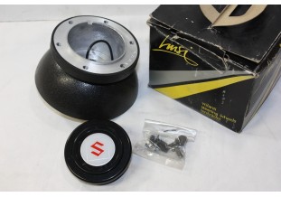 MOYEU POUR VOLANT LUISI 6831...SUZUKI AUTOS DIVERS ANCIENNES / COLLECTIONS