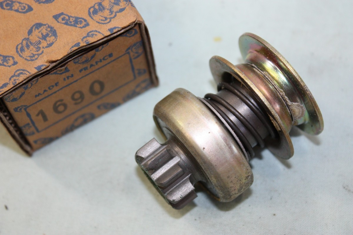 LANCEUR CURIE 1690 POUR DEMARREUR PARIS-RHONE ...RENAULT R3 R4 voir descriptif