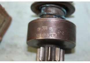 LANCEUR PARIS-RHONE 059058 POUR DEMARREUR type D8E 43/59/89...SIMCA TALBOT 1301 1501 voir descriptif