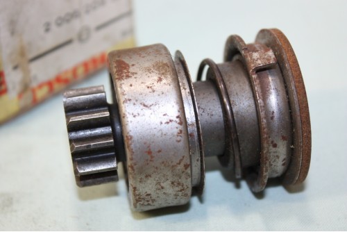 LANCEUR BOSCH 2006209320 POUR DEMARREURS BOSCH 0001211001,0001211018,0001211022...TAUNUS 17M ESCORT voir descriptif