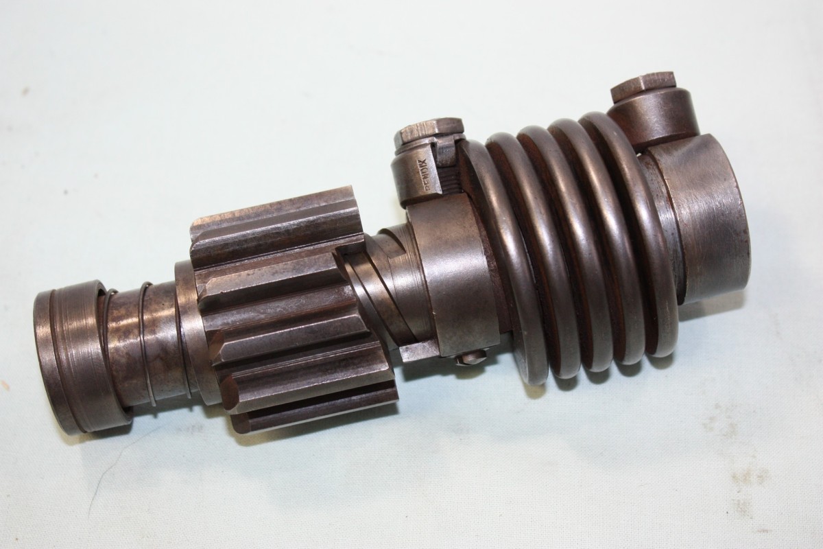 LANCEUR A INERTIE BENDIX...AUTOS CAMIONS ANCIENS DIVERS voir descriptif