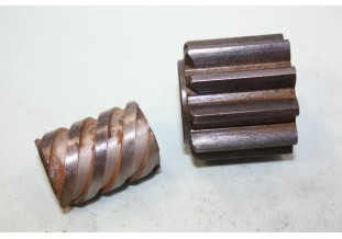 PIGNON LUCAS pour LANCEUR DE DEMARREUR...AUSTIN JAGUAR TRIUMPH MORRIS ROVER voir descriptif