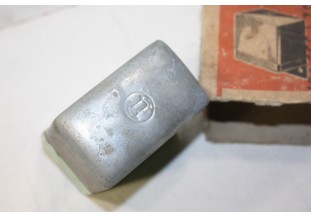 REGULATEUR BOSCH 14v 0192062001 pour ALTERNATEURS BOSCH...AUTOS DIVERS voir descriptif