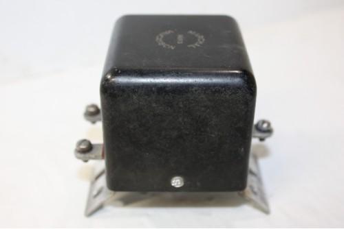 REGULATEUR MARCHAL VAUCANSON 12v CDR 022 pour DYNAMOS type MCS 527...CAMIONS SAURER 1940-48 voir descriptif