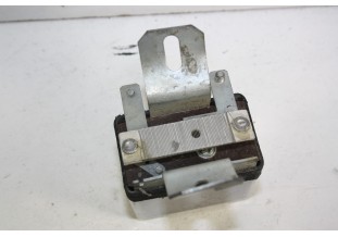 REGULATEUR 14v UHER 09.5809 70WP20 pour DYNAMOS...TRACTEURS ANCIENS voir descriptif