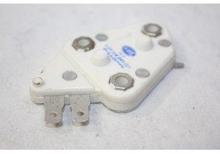 REGULATEUR 14v HELLA 5DR004241-021 pour ALTERNATEURS...OPEL ASCONA KADETT voir descriptif