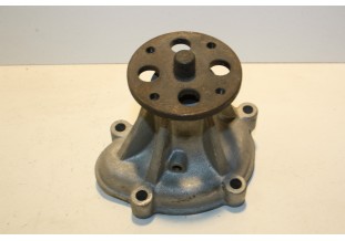 POMPE A EAU GRAF PA 434...NISSAN SUNNY PRAIRIE voir descriptif