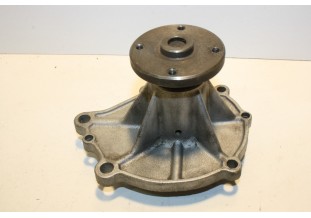 POMPE A EAU GRAF PA 202...NISSAN DATSUN BLUEBIRD LAUREL VIOLET voir descriptif