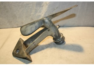 ENSEMBLE HELICE DE VENTILATEUR + POULIE + SUPPORT...AUTOS TRACTEURS ANCIENS COLLECTION voir descriptif