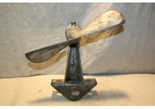 ENSEMBLE HELICE DE VENTILATEUR + POULIE + SUPPORT...AUTOS TRACTEURS ANCIENS COLLECTION voir descriptif