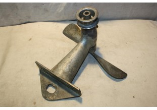ENSEMBLE HELICE DE VENTILATEUR + POULIE + SUPPORT...AUTOS TRACTEURS ANCIENS COLLECTION voir descriptif