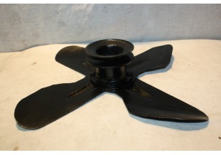ENSEMBLE HELICE DE VENTILATEUR 4 PALES + POULIE...AUTOS TRACTEURS ANCIENS COLLECTION voir descriptif