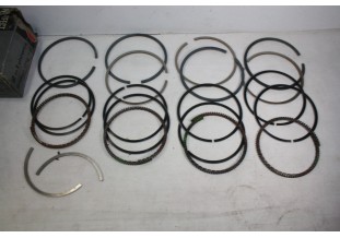 JEU DE SEGMENTS MOTEUR D/76mm PERFECT CIRCLE...FIAT 127S RITMO 131 LANCIA BETA