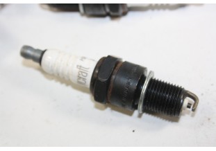 JEU DE 4 BOUGIES MOTORCRAFT AG 12..ALFASUD SIMCA 1000 RALLYE MATRA RENAULT FUEGO