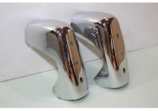 PAIRE DE BUTOIRS DE PARE CHOC...FORD TAUNUS OPEL ???