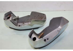 PAIRE DE BUTOIRS DE PARE CHOC H/160mm...FORD TAUNUS 15M 17M 20M OPEL ???