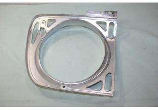 ENTOURAGE DE PHARE COTE GAUCHE FORD...FORD TAUNUS 12M P6