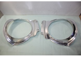 PAIRE D'ENTOURAGES DE PHARES D/G FORD...FORD TAUNUS