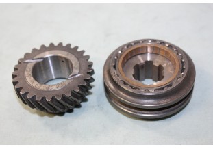 PIGNON DE BOITE DE VITESSE AV SYNCHRO...RENAULT PEUGEOT ??? voir descriptif