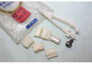 KIT DE RAMPE DE LANCEMENT POUR TOIT OUVRANT PEUGEOT 8406-07...PEUGEOT 504