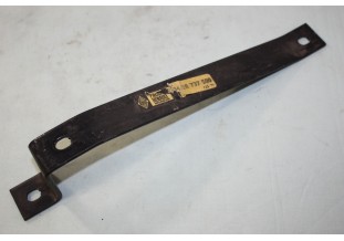 SUPPORT DE PARE CHOC RENAULT 77 00 573 993...RENAULT R4