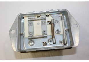 REGULATEUR 12V FEMSA GRK 12-8...SEAT 124 1430 DODGE  voir descriptif