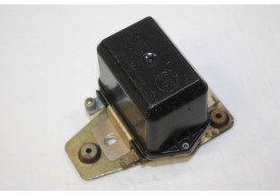 REGULATEUR 14V SEV MARCHAL 72611602...TRACTEURS VOLVO DAF