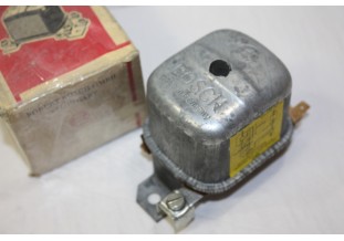 REGULATEUR BOSCH 0190350015 12V...VW 111 à 152 VARIANT KOMBI 1500
