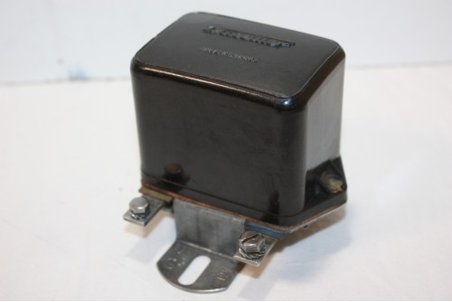 REGULATEUR 14V DUCELLIER 8347 B pour ALTERNATEURS...AUTOS ANCIENNES DIVERS voir descriptif