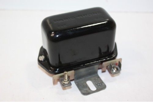 REGULATEUR 14V PARIS RHONE AYB 214...CITROEN SIMCA TALBOT MATRA PEUGEOT voir descriptif
