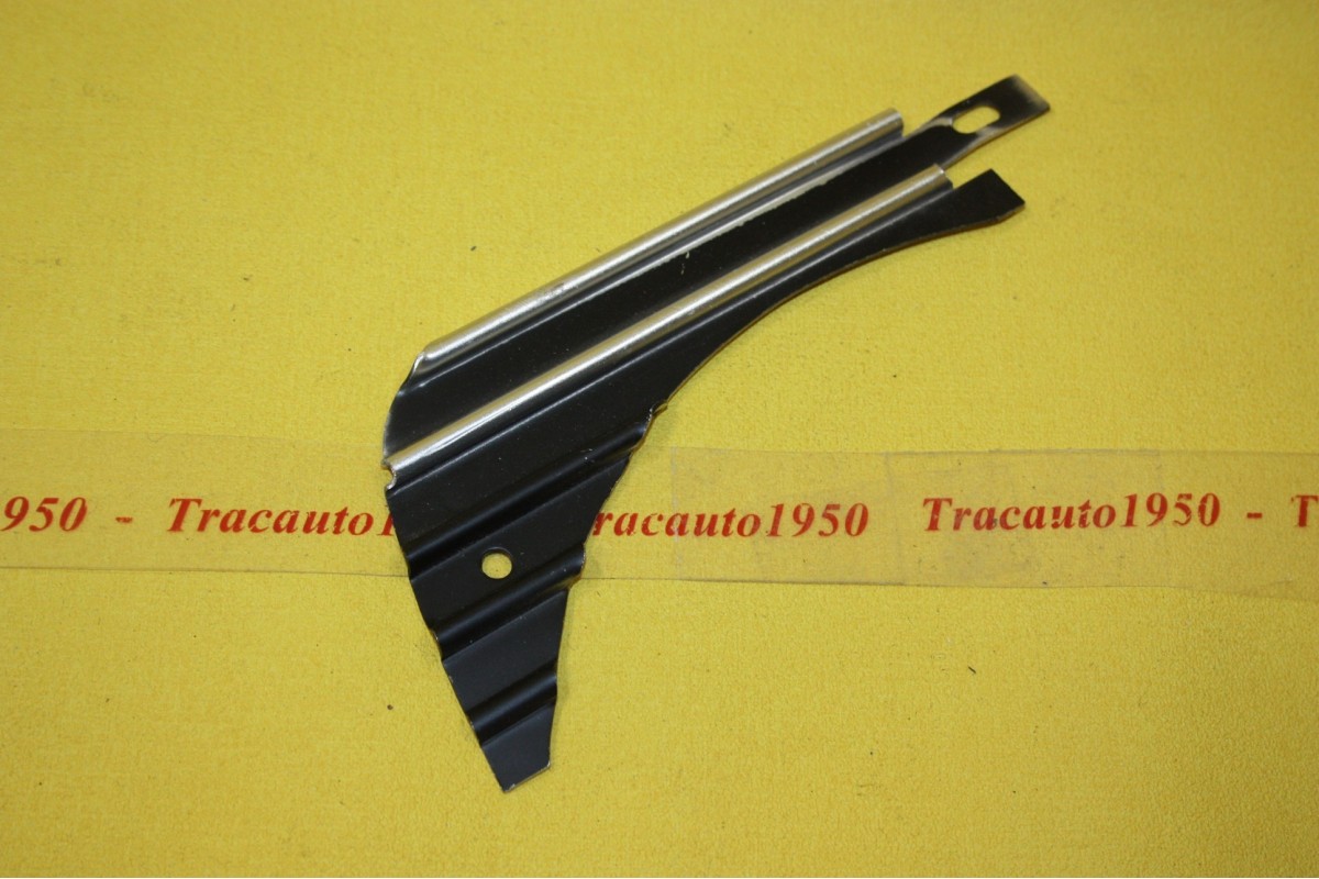 ENJOLIVEUR OU ENTOURAGE DE PHARE SUR CALANDRE...SIMCA TALBOT 1300 1500