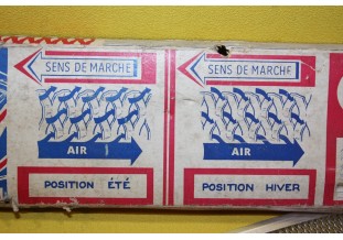 ACCESSOIRE POUR AERATION DES GLACES LATERALES BRISAIR...AUTOS ANCIENNES DIVERS